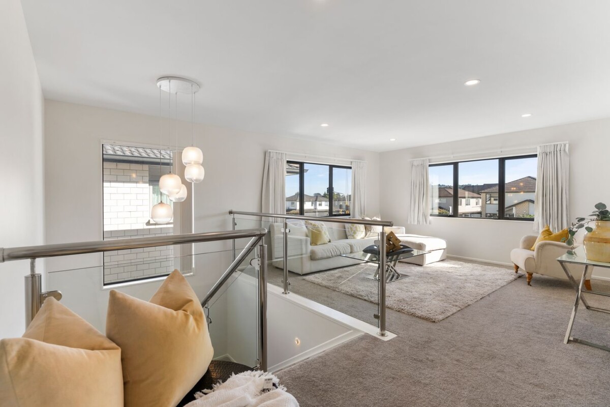 318m2 7 beds 4.5 baths house with double garage and 2 beds granny, Ormiston Town Centre is right on your doorstep, and Ormiston schools nearby, 403 Ormiston Road, Flat Bush, Auckland