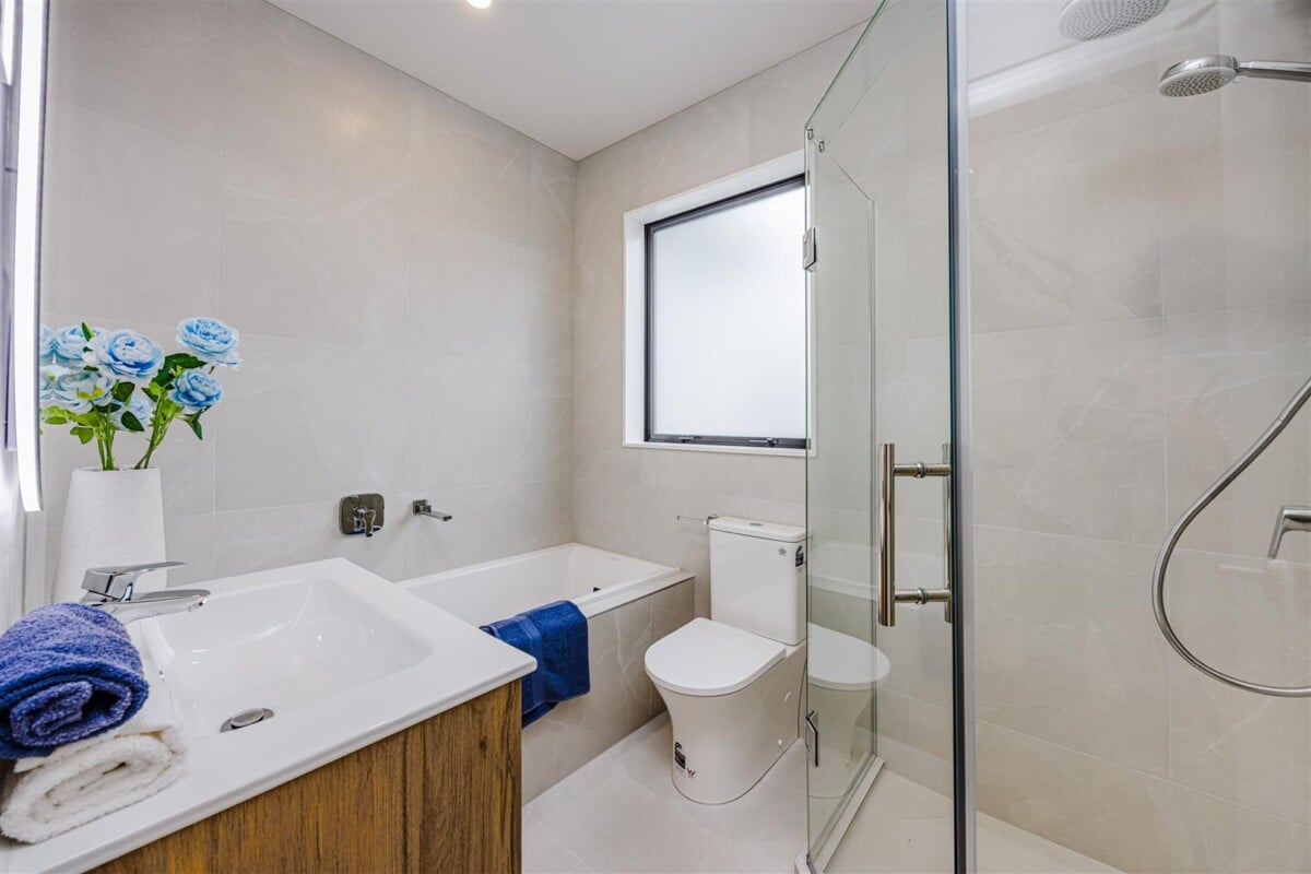 10-Year Master Build Guarantee, 175m2 Brandnew 4 beds 2.5 baths house with double garage on 501m2 section, close to local amenities, schools, and the Clevedon Village Farmers Market, 30 Kakano Street, Clevedon, Auckland