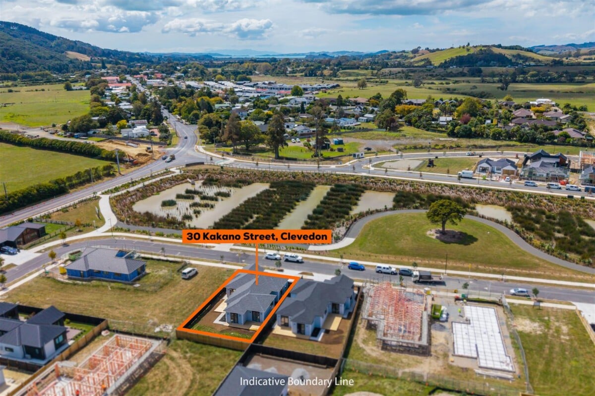 10-Year Master Build Guarantee, 175m2 Brandnew 4 beds 2.5 baths house with double garage on 501m2 section, close to local amenities, schools, and the Clevedon Village Farmers Market, 30 Kakano Street, Clevedon, Auckland