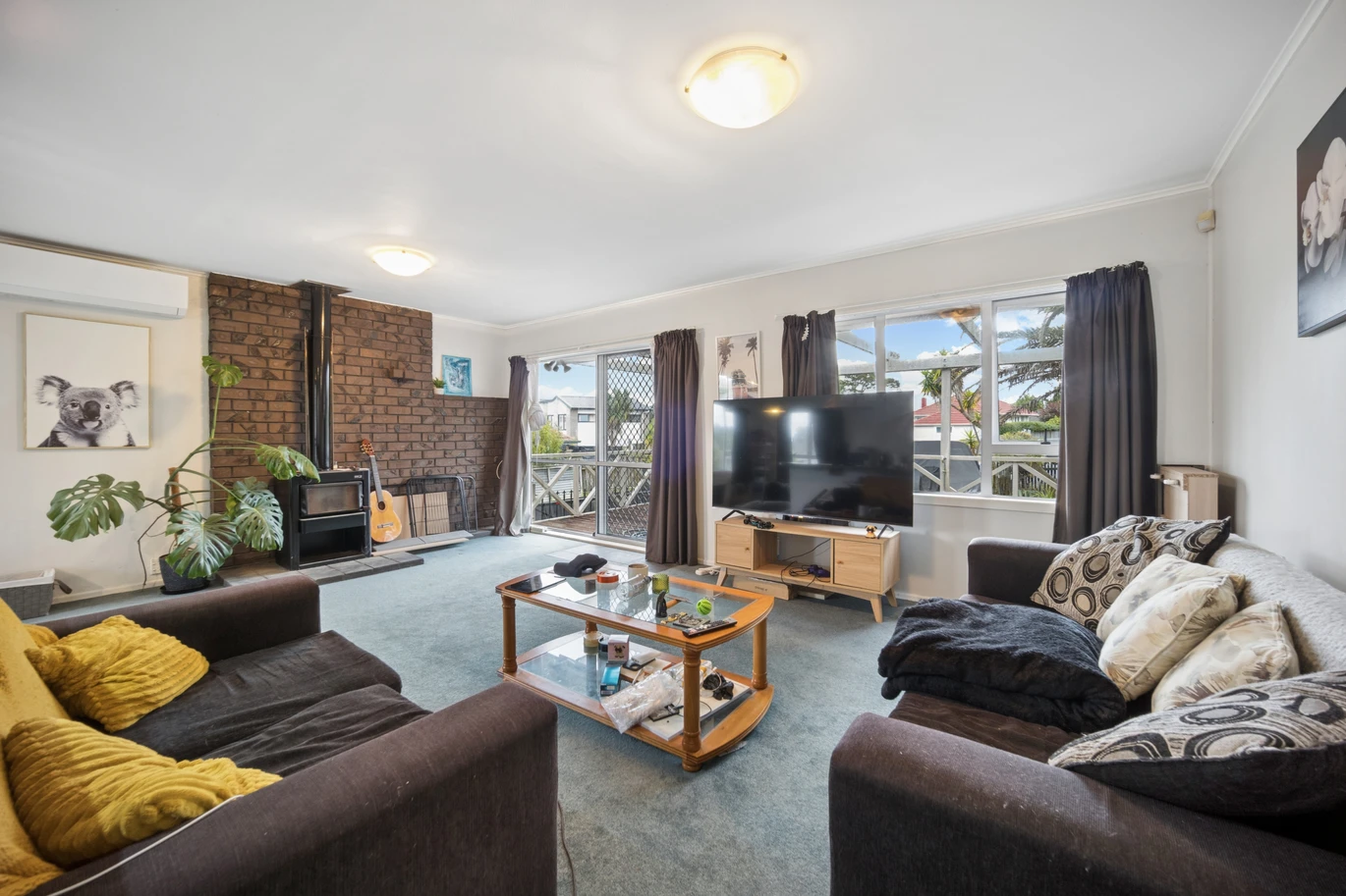 THAB zone, 3 beds 1 bath house with sleepout on 905m2 section, double garage plus a converted rumpus/playroom, Moments from the Te Atatu Peninsula town centre, Kervil Park and coastal walkways, zoned for Matipo Primary School, 13 Gladfield Lane, Te Atatu Peninsula, Auckland