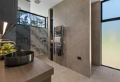 398m2 Luxury Architectural 4 beds 3 baths house on 3.8 ha land, Large 7.0m internal-access garage (ideal for oversized vehicles), Positioned in the sought-after Swanson foothills, Approx. 21km to Auckland CBD, Close to Swanson Village, train station, and local amenities, .49 Candia Road, Swanson, Auckland
