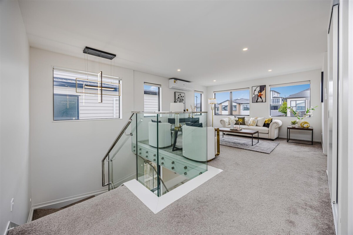 5 beds 3.5 baths house with double garage and 1 bed granny, close to Ormiston Town Centre, schools, parks, zoned for Te Uho O Te Nikau Primary School, Ormiston Junior College, and Ormiston Senior College, 13 Paripari Street, Flat Bush, Auckland