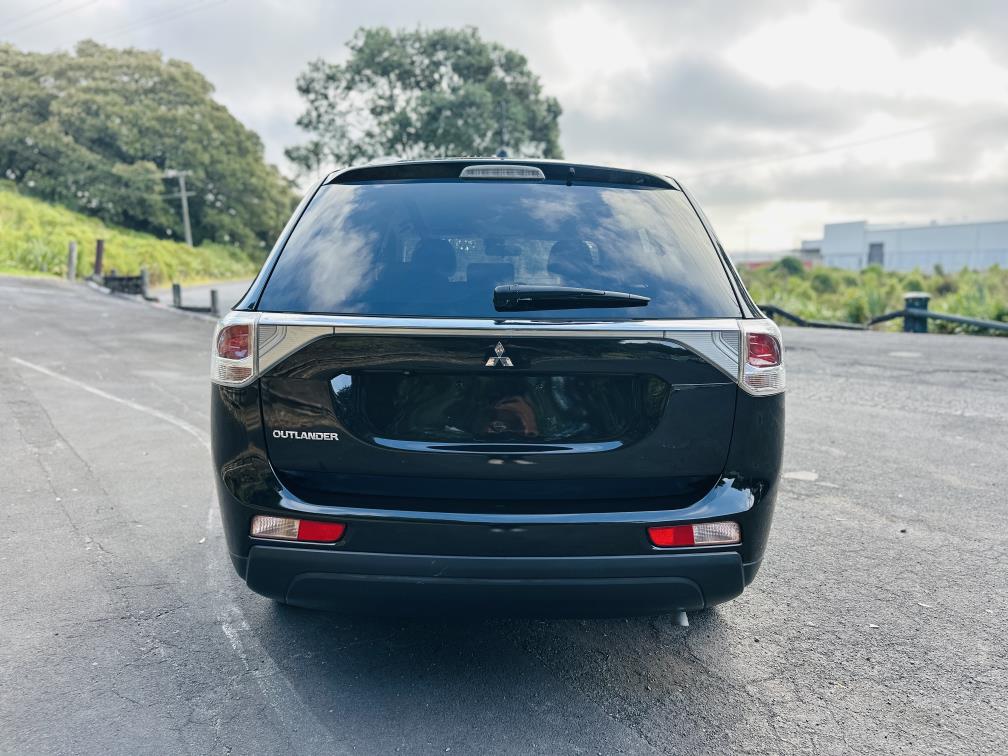 2014 Mitsubishi Outlander 7 SEATER !! TOP SPEC !! RV/SUV Tiptronic, Petrol, New Import, Black, 2,400 cc, 69,178 km