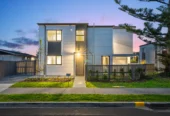 Showhome for sale, 2 beds 1 bath home on 158m2 section, close to schools shops, motorway access, 24 Watchfield Close, Mangere, Auckland