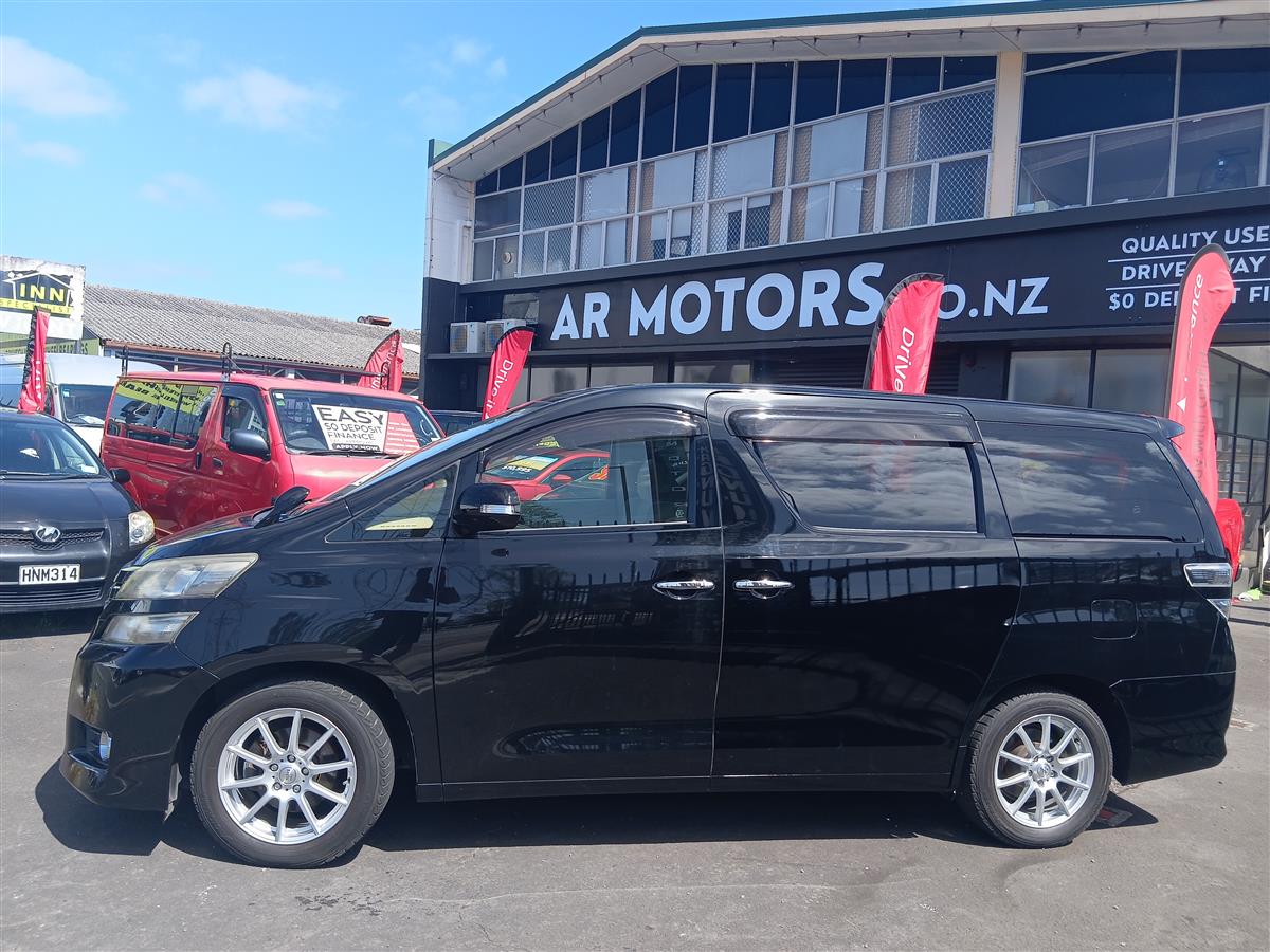 2012 Toyota Vellfire Station Wagon Automatic, 8 seats, Black, Petrol, 2,362 cc, 168,443 km