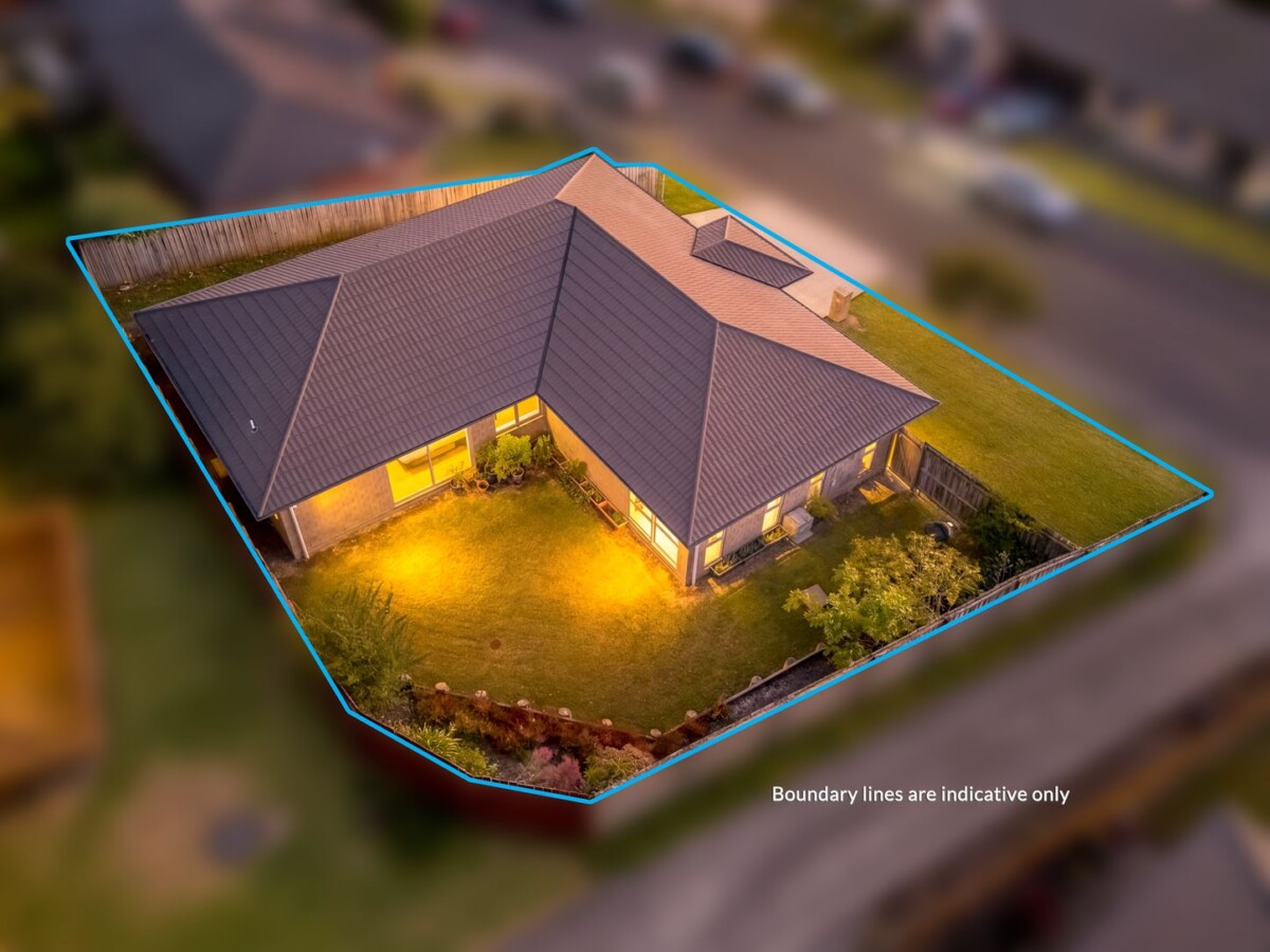166m2 Brick and tile 3 beds + large office room 2 baths house with double garage on 475m2 section, close to amenities at Lincoln Road, Westgate and NorthWest shopping centres and motorway access, 79 Tiriwa Drive, Massey, Auckland