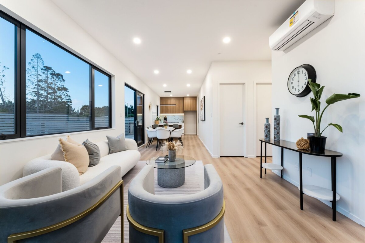 Brandnew 4 beds 3 baths house with garage and deck, zoned for Hobsonville School and Hobsonville Point High School. Local shops, cafes and public transport are nearby, easy motorway access, 26 Curtiss Circle, Hobsonville, Auckland