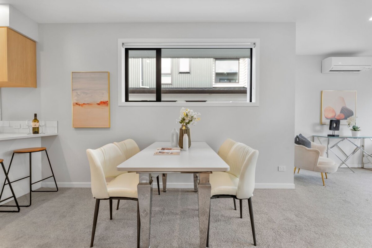 Retiring Owner Cashing Up, 114m2 3 beds 2.5 baths home with 2 var parks on 166m2 section, just moments from the beach and the scenic coastal boardwalk, 2A Treloar Crescent, Hobsonville, Auckland