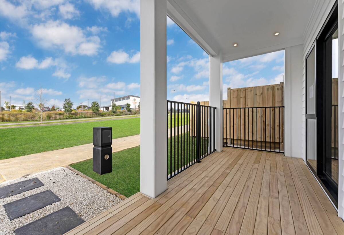 Brandnew 3 beds + a large study room 3 baths home with 2 car parks, close to reserves, schools, walkways, local amenities, and easy motorway access, 51 Auranga Drive, Karaka, Auckland
