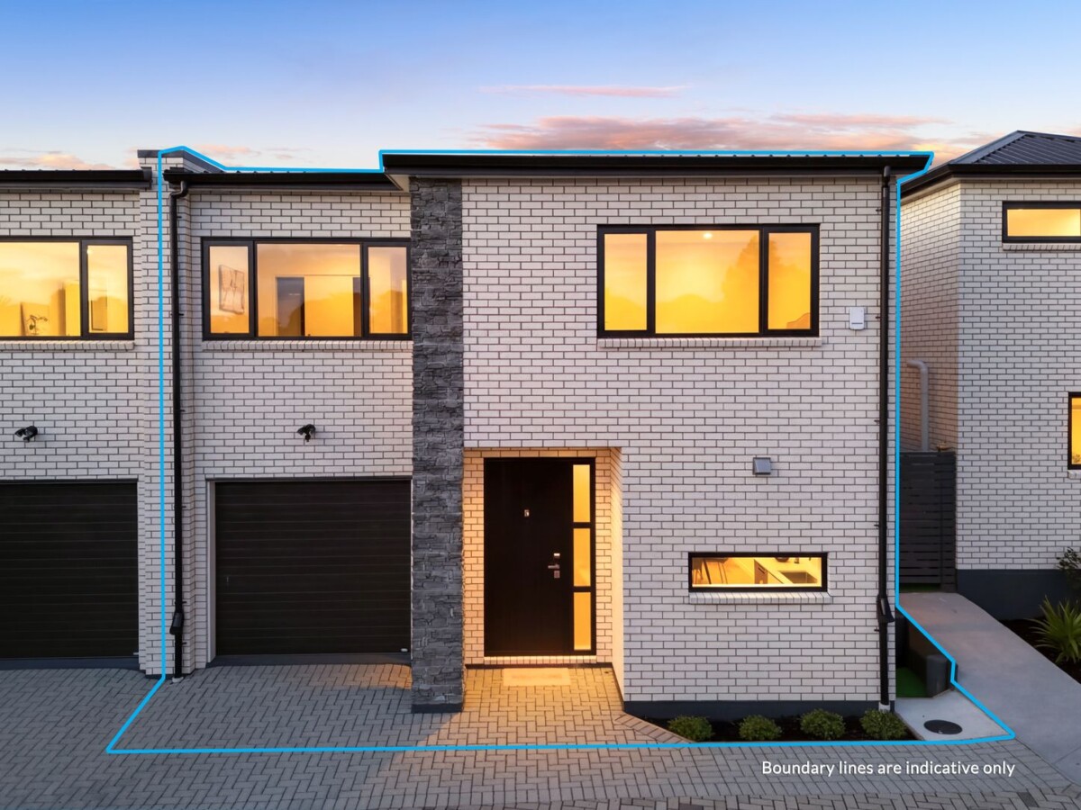 Brandnew brick 4 beds + study space 3.5 baths home with garage, 2 ensuites, 1 ensuite ground floor, asy walking access to local schools, public transport, WestCity Mall, The Boundary, West Wave Pool and Leisure Centre, and a range of shops, cafes and amenities, 28C Kereru Street, Henderson, Auckland