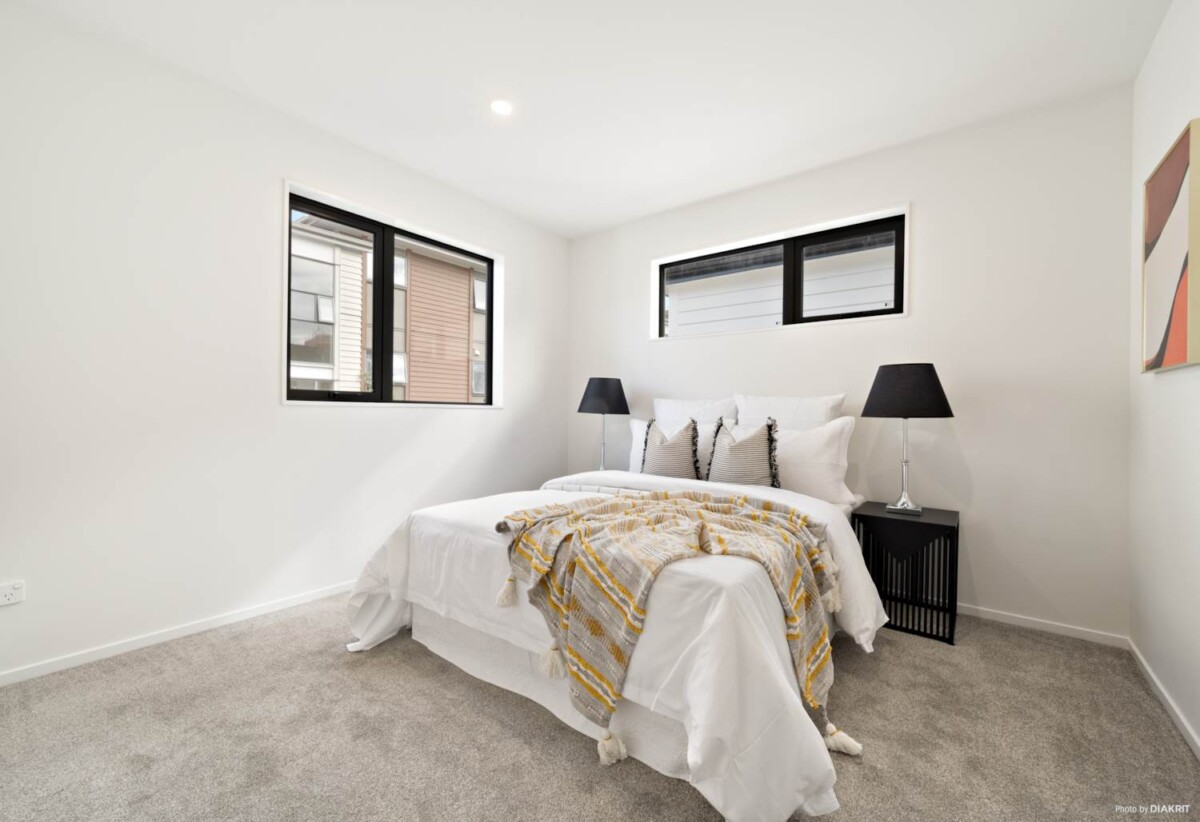 Brandnew standalone 4 beds 2.5 baths home with garage, close to Stonefields and Ellerslie Village, Mount Wellington Domain, Panmure Basin, Panmure and Sylvia Park Shopping Centre, motorway access, Lt 2/5 Malone Road, Mt Wellington, Auckland