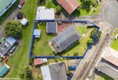 3 beds house on 645m2 section, RC in Progress for 3 standalone houses ( each 5 beds with garage), easy access to State Highway 20 and Auckland Airport, and close to local shops, schools, and transport, 12 Sabre Place, Papatoetoe, Auckland