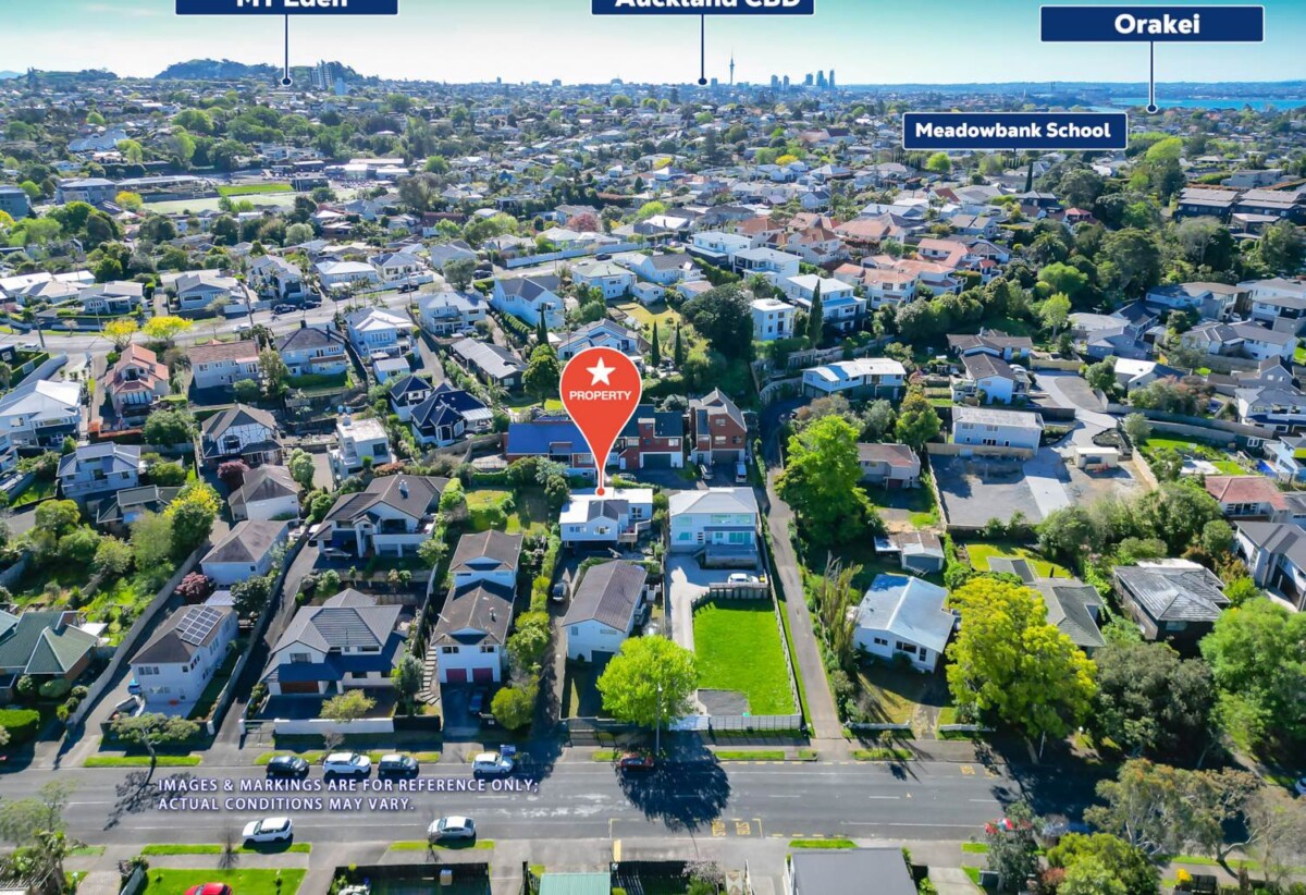 Motivated vendor, 3 beds 2 baths house with double garage on 328m2 section, Near Waiatarua Reserve & Remuera Golf Club, Zoned: Meadowbank School & Glendowie College, 1.9 km to Remuera Intermediate, 30A Grand Drive, Remuera, Auckland