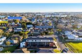 Motivated vendor wants it SOLD, 10-Year Master Builder Warranty, Brandnew 3 beds 3 baths home with garage, close to schools, shopping centre, 0.3 km to Anchorage Park School, 3/32 Tiraumea Drive, Pakuranga, Auckland