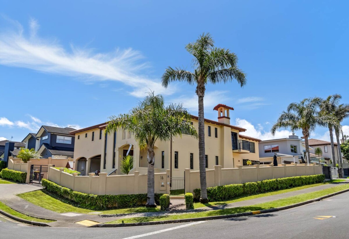 Macleans College zone, 5 beds 3 baths house with triple garage on 600m2 section, a heated pool, spa, and covered terrace with a full outdoor kitchen, close to local beaches, reserves, and Howick Village, 0.4 km to Mellons Bay School, 16 Tranquility Rise, Mellons Bay, Auckland