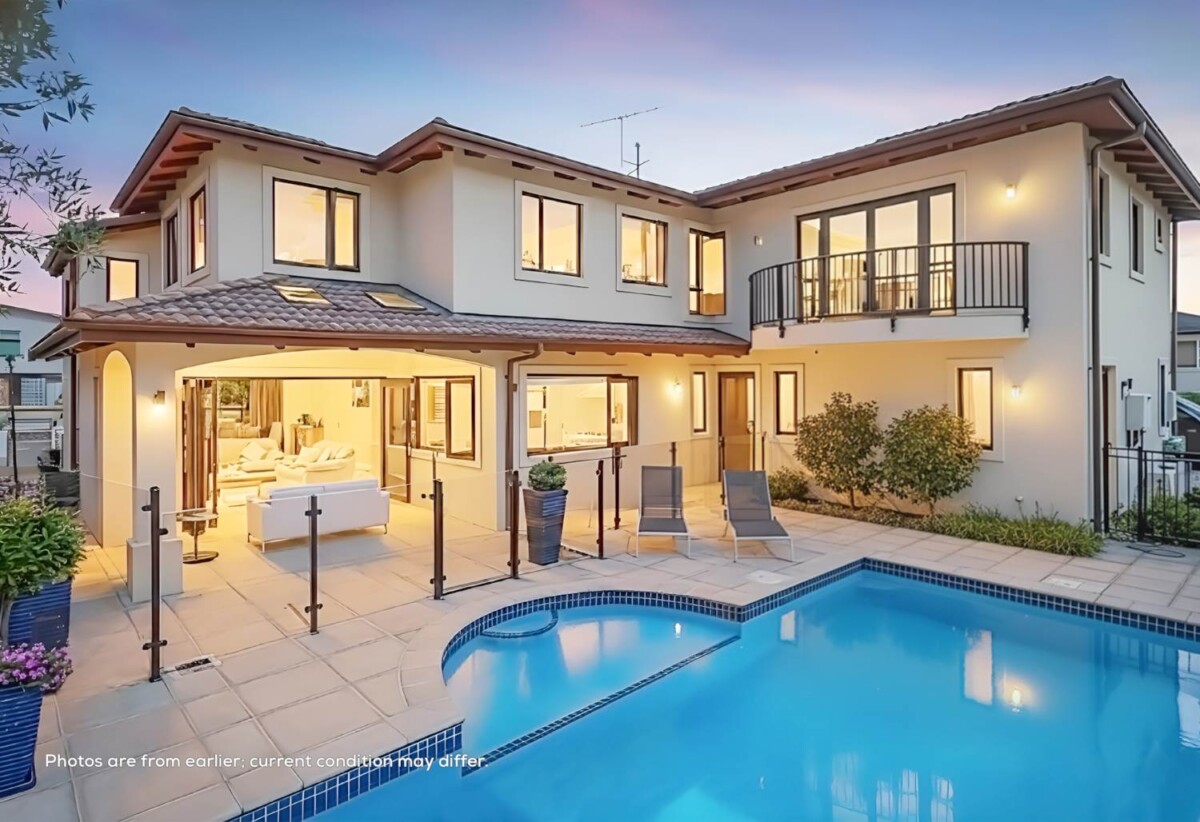 Macleans College zone, 5 beds 3 baths house with triple garage on 600m2 section, a heated pool, spa, and covered terrace with a full outdoor kitchen, close to local beaches, reserves, and Howick Village, 0.4 km to Mellons Bay School, 16 Tranquility Rise, Mellons Bay, Auckland