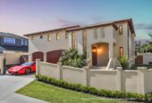 Macleans College zone, 5 beds 3 baths house with triple garage on 600m2 section, a heated pool, spa, and covered terrace with a full outdoor kitchen, close to local beaches, reserves, and Howick Village, 0.4 km to Mellons Bay School, 16 Tranquility Rise, Mellons Bay, Auckland