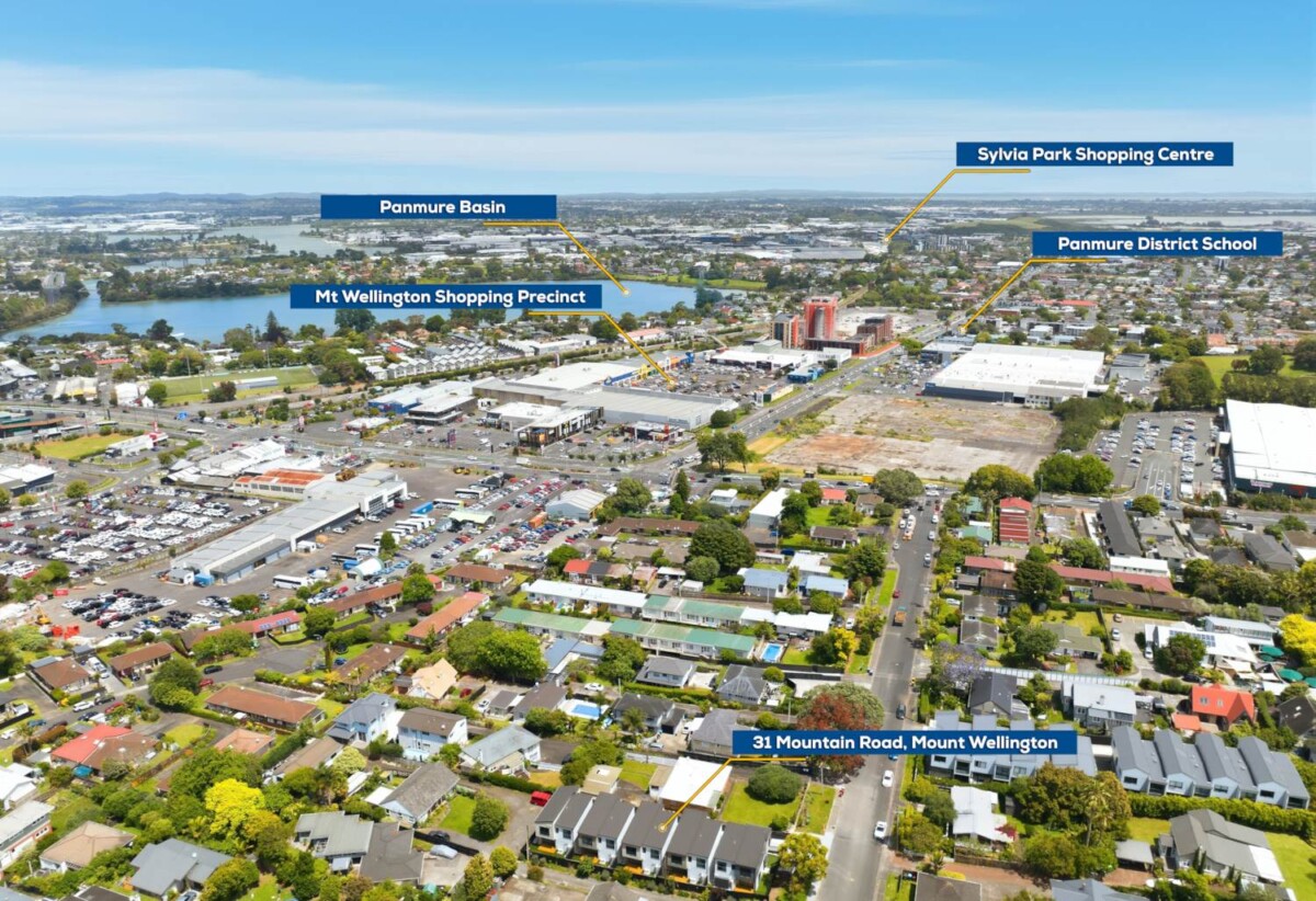 Brandnew standalone 4 beds 2.5 baths home with garage, close to Mt Wellington Domain, Skateland Roller Skating, Extreme Edge Rock climbing, shops, supermarkets, schools, Lot 3/31 Mountain Road, Mt Wellington, Auckland