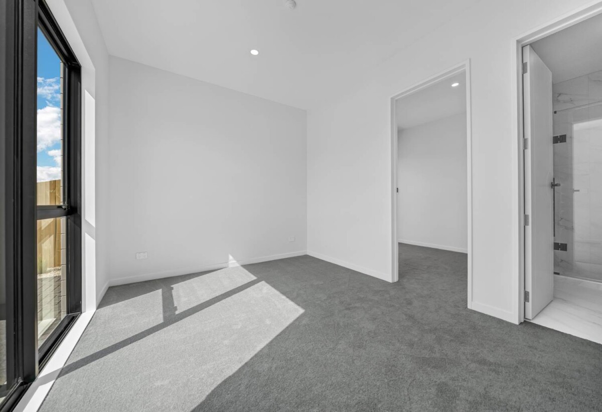 Brandnew 4 beds 3 baths house with double garage and 1 bed granny, Central air conditioning, moments from parks, top schools, shops, and easy motorway access, 12 Pupu Crescent, Opaheke, Auckland