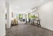 Brandnew 3 beds 2.5 baths house with double garage on 541m2 section, 0.5 km to Sunnyvale School, 1 km to Bruce McLaren Intermediate School, 1.7 km to Henderson High School, 78 Sungrove Rise, Sunnyvale, Auckland