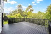 Brandnew 3 beds 2.5 baths house with double garage on 541m2 section, 0.5 km to Sunnyvale School, 1 km to Bruce McLaren Intermediate School, 1.7 km to Henderson High School, 78 Sungrove Rise, Sunnyvale, Auckland