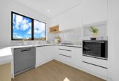Brandnew 4 beds 2.5 baths house with garage, close to to schools, parks, and local amenities, 8 Kaititiko Road, Karaka, Auckland
