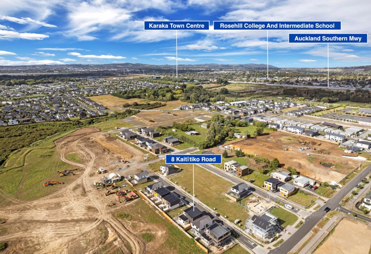 Brandnew 4 beds 2.5 baths house with garage, close to to schools, parks, and local amenities, 8 Kaititiko Road, Karaka, Auckland