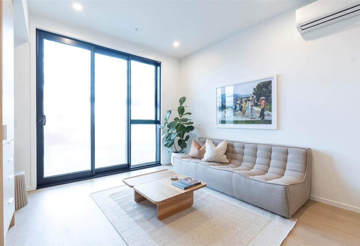 42m² internal area plus 4m² balcony, 1 bed studio apartment with car park, close to schools, parks, shops, motorway access, 0.8 km to Waterview School, Unit 107/2A Te Ara Taurapa, Pt Chevalier, Auckland