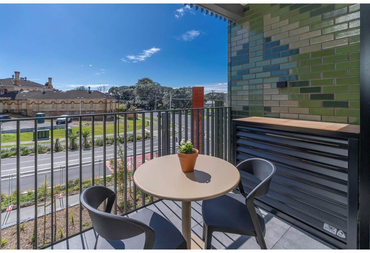 62m2 + 5m2 balcony, 1 bed + 1 flexi room 1 bath apartment with car park, close to schools, parks, shops, motorway access, 0.8 km to Waterview School, Unit 103/2A Te Ara Taurapa, Pt Chevalier, Auckland