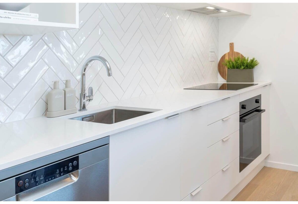 Approx. 81m² internal + 7m² balcony, 3 beds 1 bath apartment with car park, close to schools, parks, shops, motorway access, 0.8 km to Waterview School, Unit 209/2A Te Ara Taurapa, Pt Chevalier, Auckland