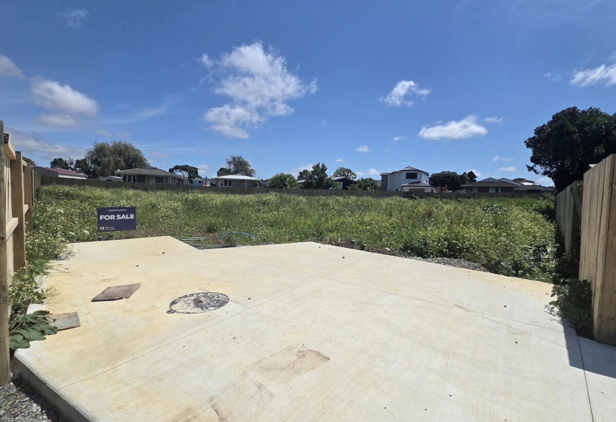 Must Sell: 645m2 section, with RC, BC EPA, 6+3 Building Terms Available, Minutes to Pukekohe township, 0.4 km to Pukekohe North School, 1.2 km to Pukekohe Intermediate, 1.6 km to Pukekohe High School,  Lot 1, 36 Holland Street, Pukekohe, Auckland