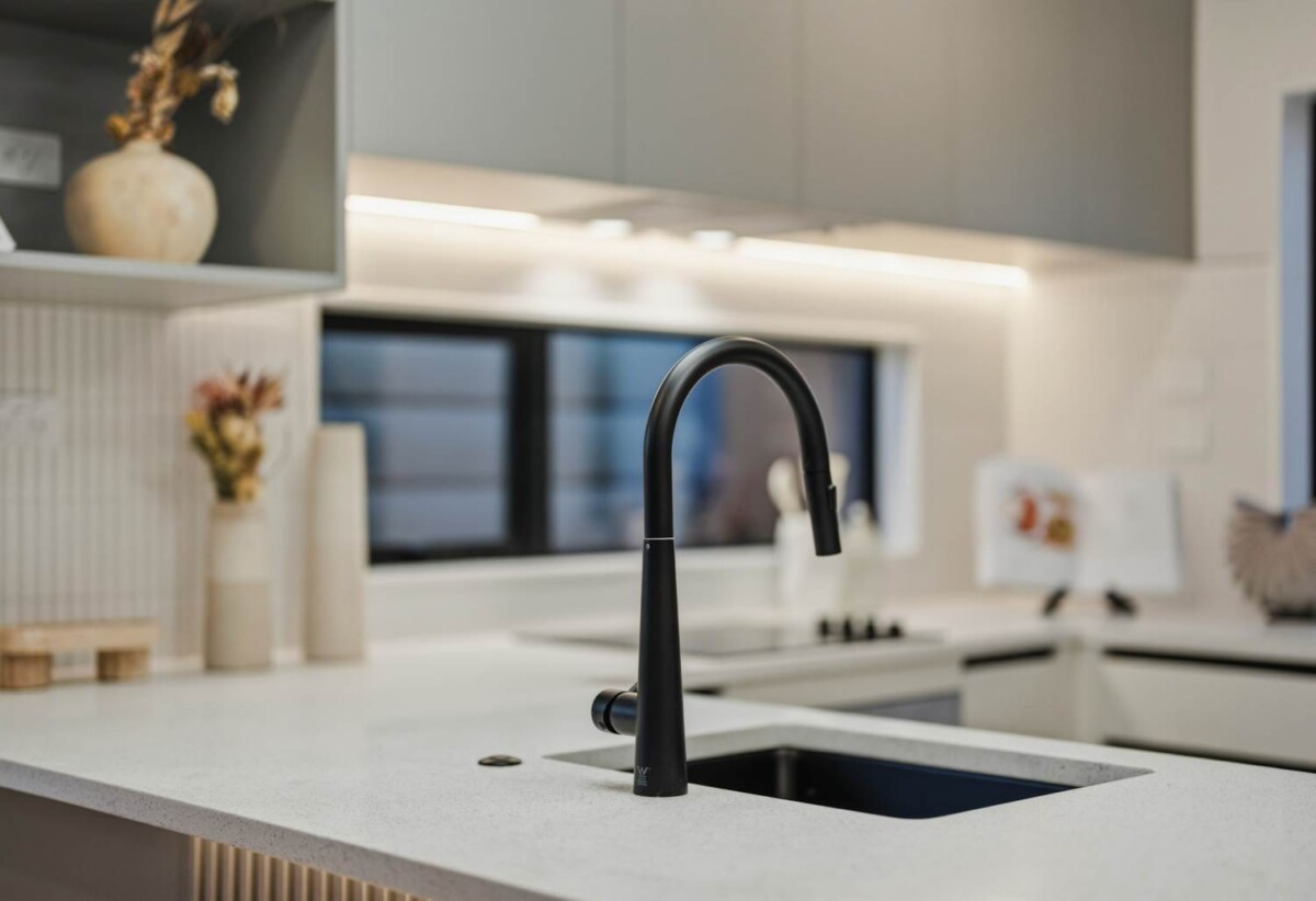 Brandnew freehold 2 beds 2.5 baths home with car park, close to schools, Sylvia Park Mall, 0.3 km to Sylvia Park School, Lot 4/2 Bean Place, Mt Wellington, Auckland