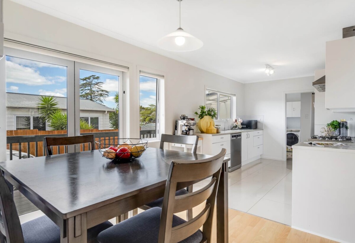 Affordable 4 beds 1 bath house With a new roof and double glazing and Tree House, 0.1 km to Birkdale North School, 0.7 km to Birkdale Intermediate School, 1/225 Birkdale Road, Birkdale, Auckland