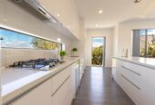 Urgent sale, 4 beds 3 baths home with garage, close to shops, schools, shopping centres, Panmure Basin walking and cycling loop, 0.9 km to Sylvia Park School, 67E Waipuna Road, Mt Wellington, Auckland