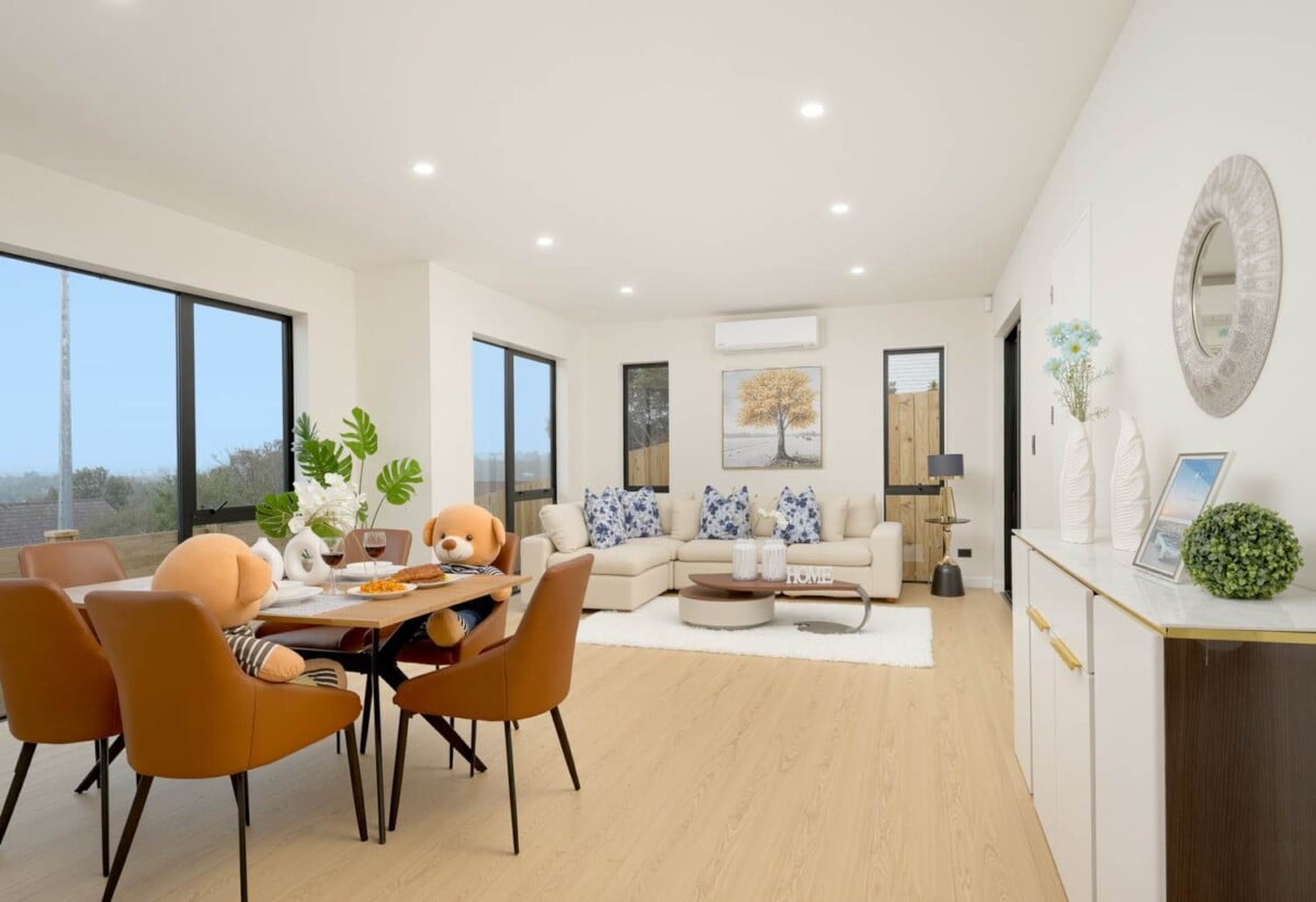 Brandnew standalone 4 beds 2.5 bath home with garage, close to schools, shopping centres, motorway access, 1 km to Colwill School Massey, 1.4 km to St Paul’s School (Massey), 2.3 km to Massey High School, 39B Moire Road, Massey, Auckland