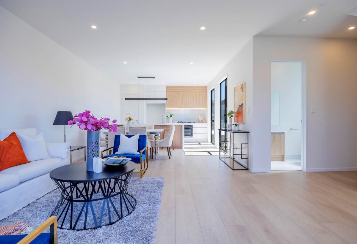 10-Year Master Builders Guarantee, Brandnew 4 beds 4 baths home with garage, 3 ensuites, close to schools, Albany Mall, motorway access, Zoned for Oteha Valley School, Northcross Intermediate, and Long Bay College, 0.4 km to Oteha Valley School, 17C John Jenning Drive, Oteha, Auckland