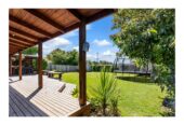 For rent, 3 beds 1 baths house with double garage, available 6th March, 33 Hadley Wood Drive, Wattle Downs, Auckland