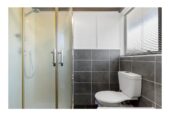 For rent, 3 beds 1 baths house with double garage, available 6th March, 33 Hadley Wood Drive, Wattle Downs, Auckland