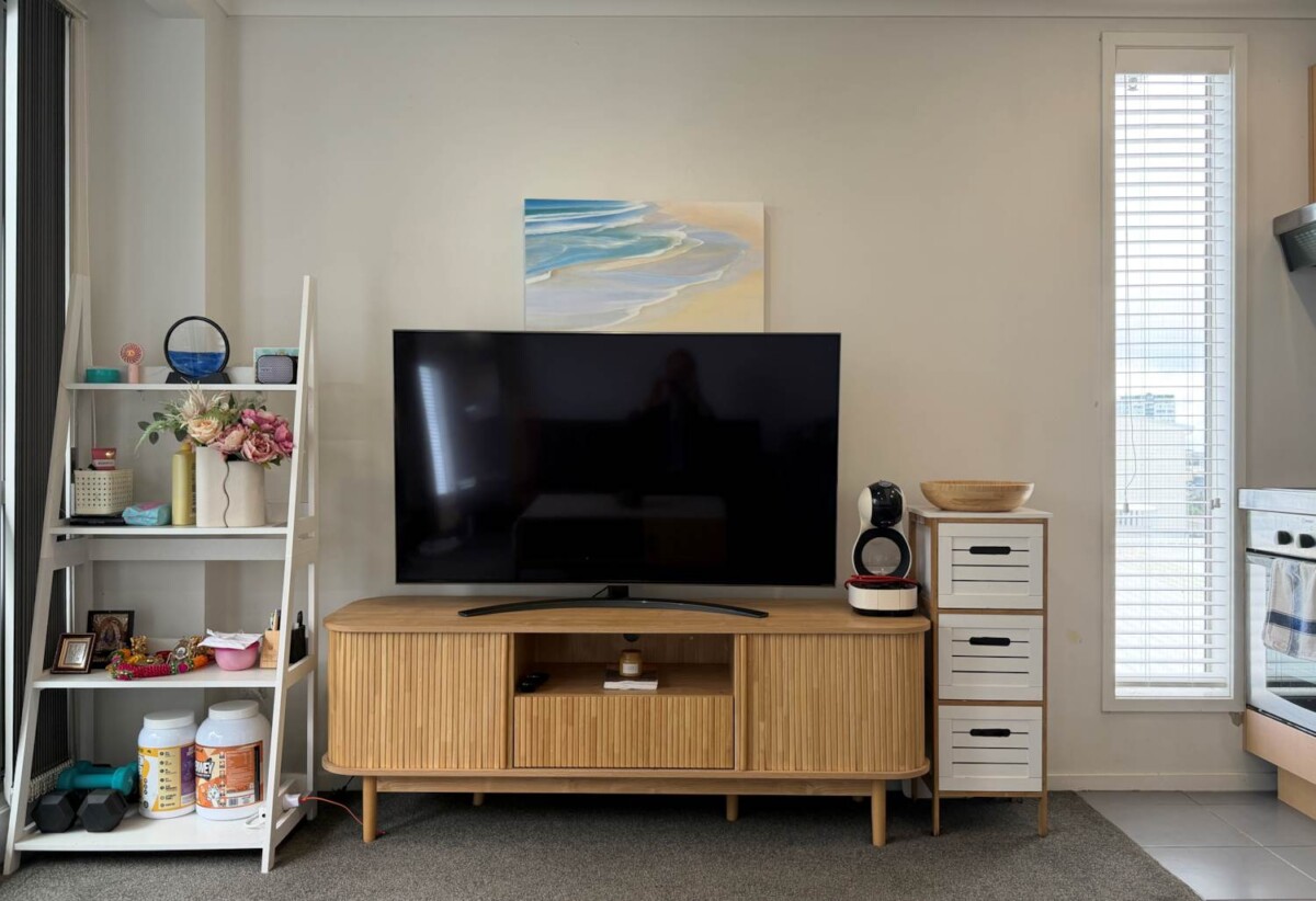 Auckland Girls’ Grammar School zone, 45m2 1 bed 1 bath 1 car park apartment, 0.5 km to Newton Central School, 1 km to Auckland Girls’ Grammar School and Kowhai Intermediate School, 2N/20 Charlotte Street, Eden Terrace, Auckland
