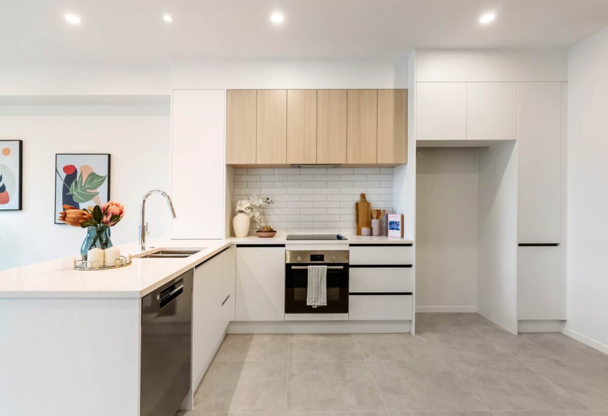 Standalone 4 beds 2.5 baths home with garage on 150m2 section, Walking distance to Rosehill College and Rosehill Intermediate, easy motorway access, Close to local shops and amenities, 3/31 Goodwin Drive, Papakura, Auckland