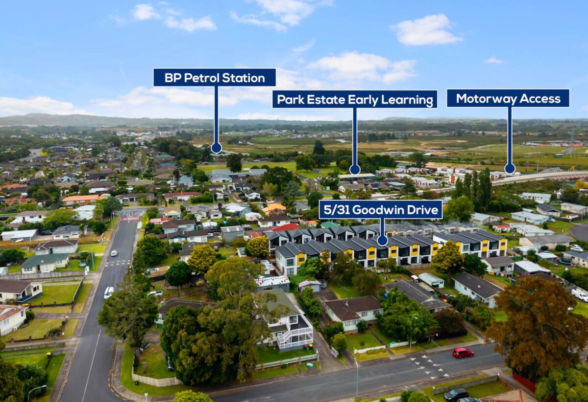Standalone 4 beds 2.5 baths home with garage on 150m2 section, Walking distance to Rosehill College and Rosehill Intermediate, easy motorway access, Close to local shops and amenities, 3/31 Goodwin Drive, Papakura, Auckland