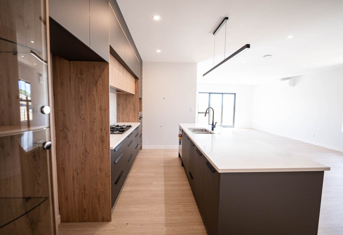 213m2 Brandnew brick and weatherboard 5 beds 3 baths house with 2 beds granny and double garage on 619m2 section, close to school, supermarket, motorway access, 1.2 km to Pokeno School, 15 Piedmonte Avenue, Pokeno,