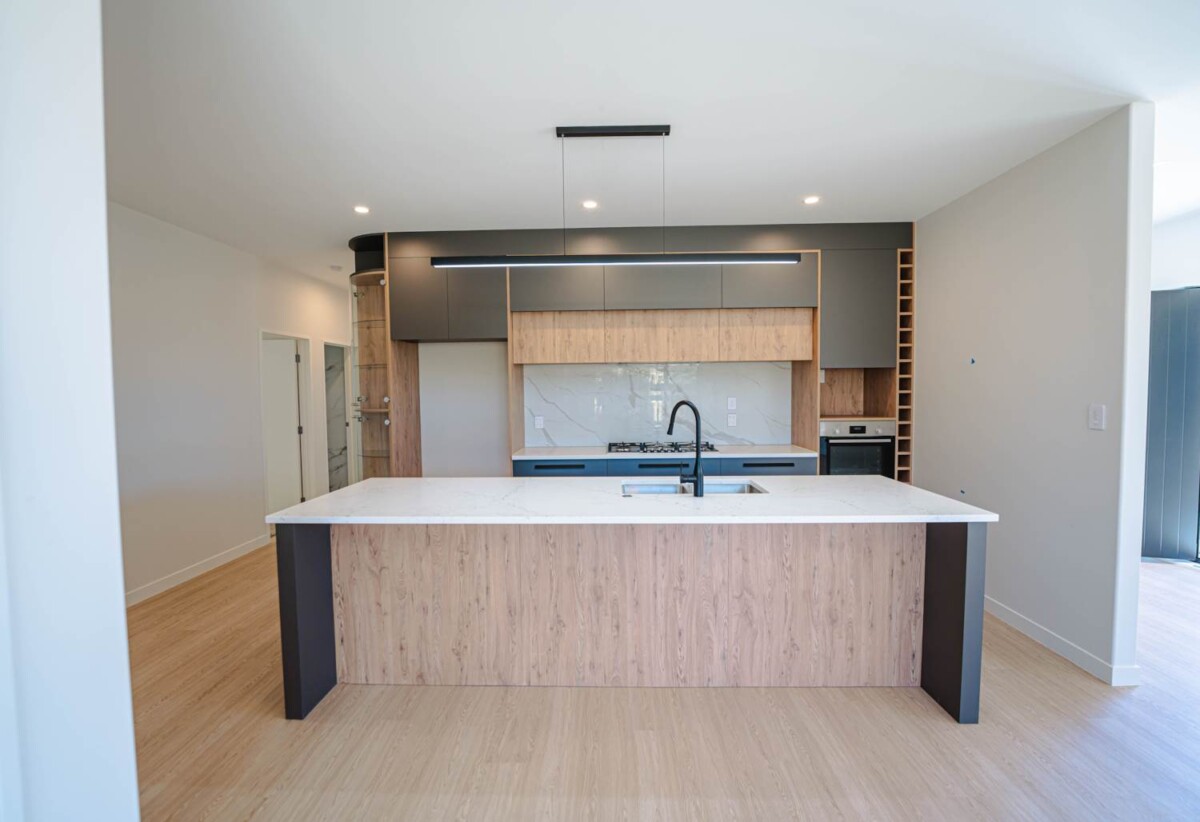 213m2 Brandnew brick and weatherboard 5 beds 3 baths house with 2 beds granny and double garage on 619m2 section, close to school, supermarket, motorway access, 1.2 km to Pokeno School, 15 Piedmonte Avenue, Pokeno,