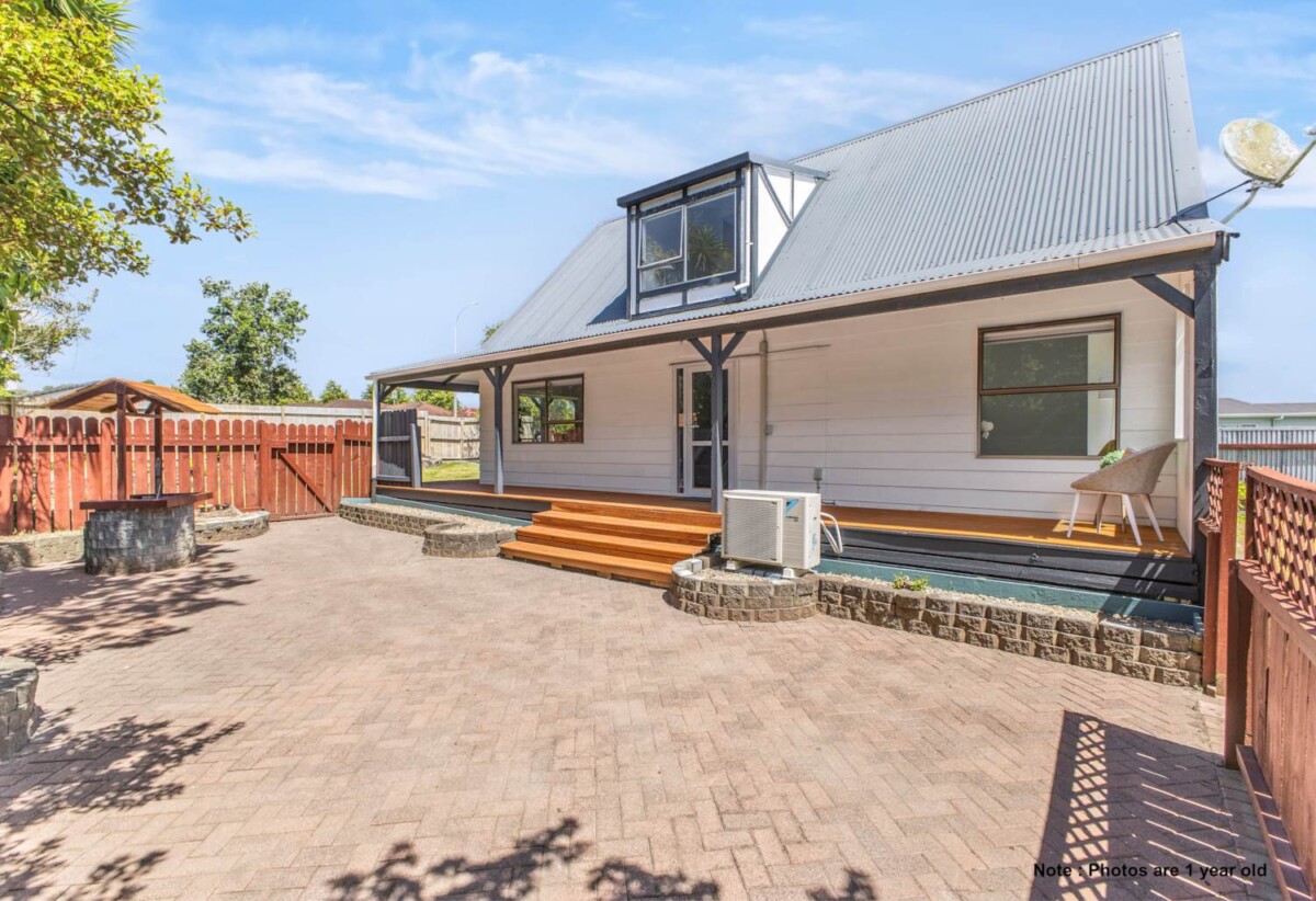Fully Renovated & Move-In Ready, 4 beds 2 baths house on 724m2 section, with RC approved to subdivide while keeping the existing home, Close to local schools, shops, public transport, and parks, 133 Dominion Road, Papakura, Auckland