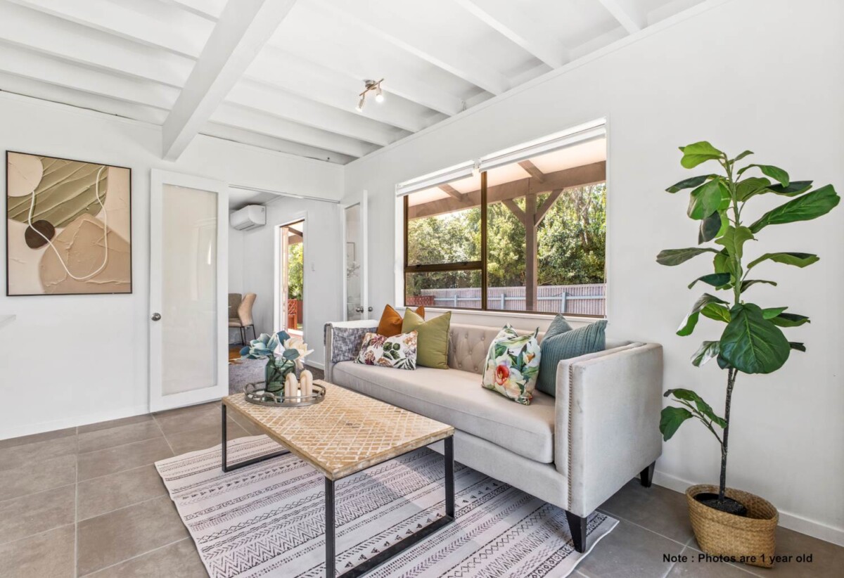 Fully Renovated & Move-In Ready, 4 beds 2 baths house on 724m2 section, with RC approved to subdivide while keeping the existing home, Close to local schools, shops, public transport, and parks, 133 Dominion Road, Papakura, Auckland