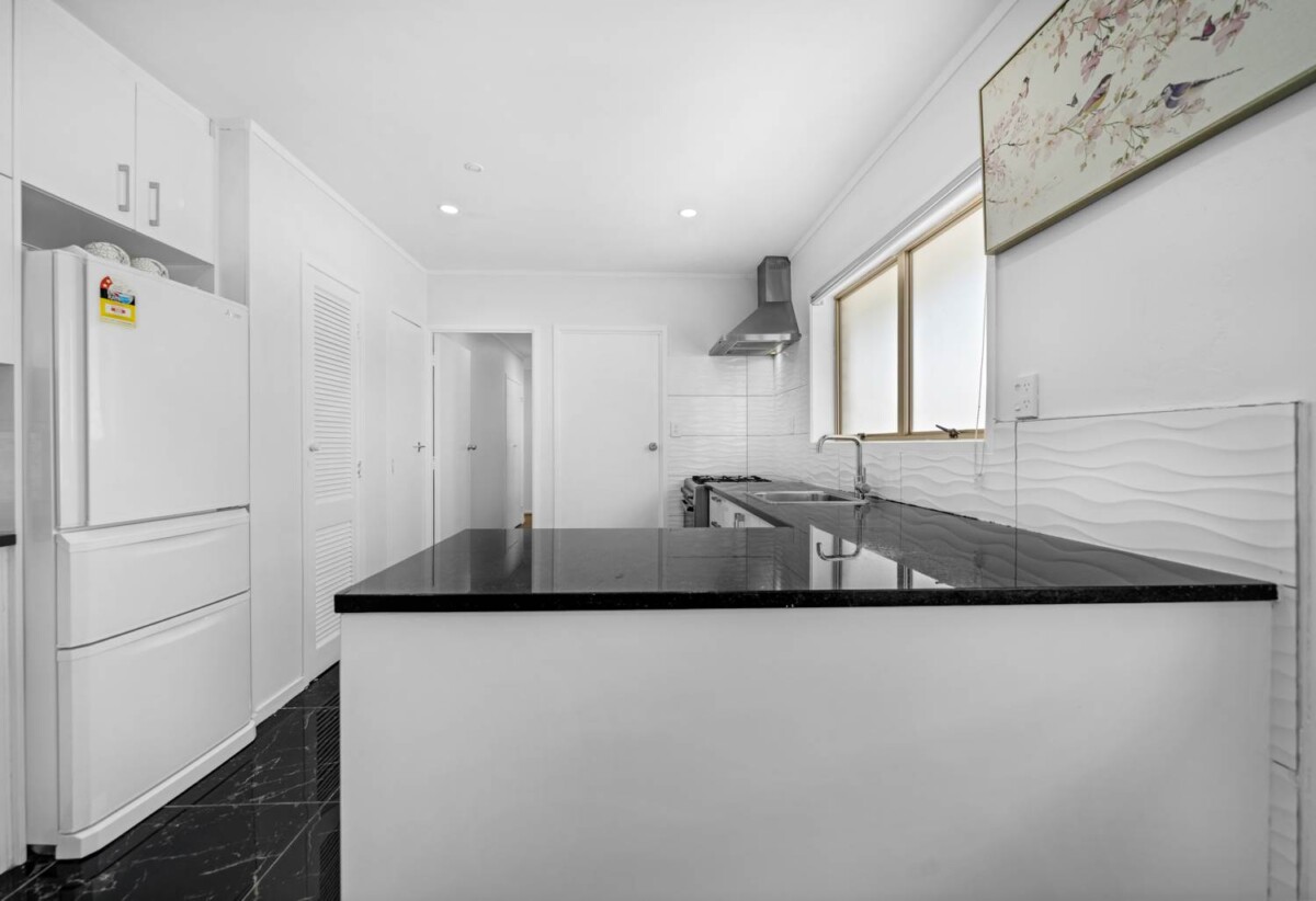 Brick and tile 2 beds 1 bath home with garage and carport, Walking distance to Hunters Corner , close to schools, shops, motorway access, Zoned for Papatoetoe Intermediate and Papatoetoe High School, 7/42 Wintere Road, Papatoetoe, Auckland