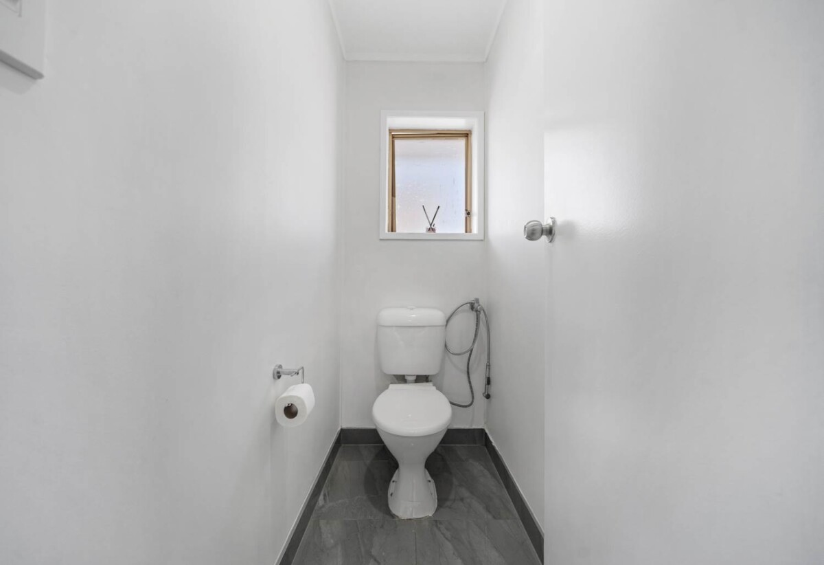 Brick and tile 2 beds 1 bath home with garage and carport, Walking distance to Hunters Corner , close to schools, shops, motorway access, Zoned for Papatoetoe Intermediate and Papatoetoe High School, 7/42 Wintere Road, Papatoetoe, Auckland