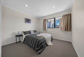 Brick and tile 3 beds 2 baths house with double garage on 413m2 section, close to schools, shops, motorway access, 1.1 km to Papatoetoe South School, 86A Pah Road, Papatoetoe, Auckland