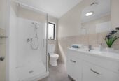 Brick and tile 3 beds 2 baths house with double garage on 413m2 section, close to schools, shops, motorway access, 1.1 km to Papatoetoe South School, 86A Pah Road, Papatoetoe, Auckland