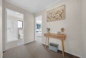 Brick and tile 3 beds 2 baths house with double garage on 413m2 section, close to schools, shops, motorway access, 1.1 km to Papatoetoe South School, 86A Pah Road, Papatoetoe, Auckland